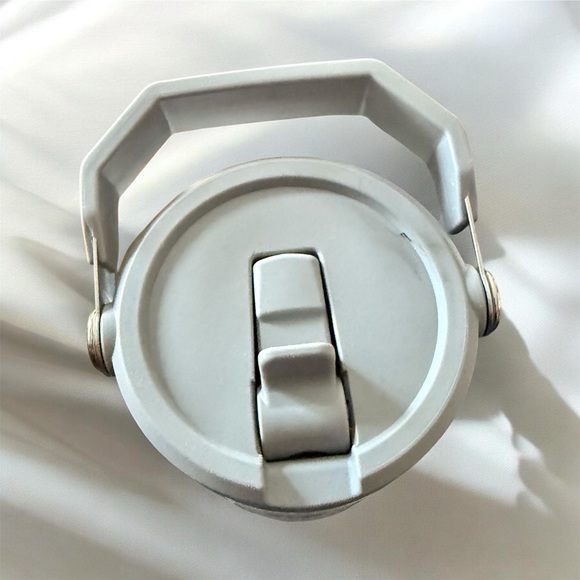 Stanley Ice Flow Flip Straw Tumbler, 30oz - Picture 3 of 4